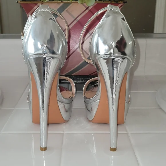 Silver Platform Heels - Picture 3 of 4